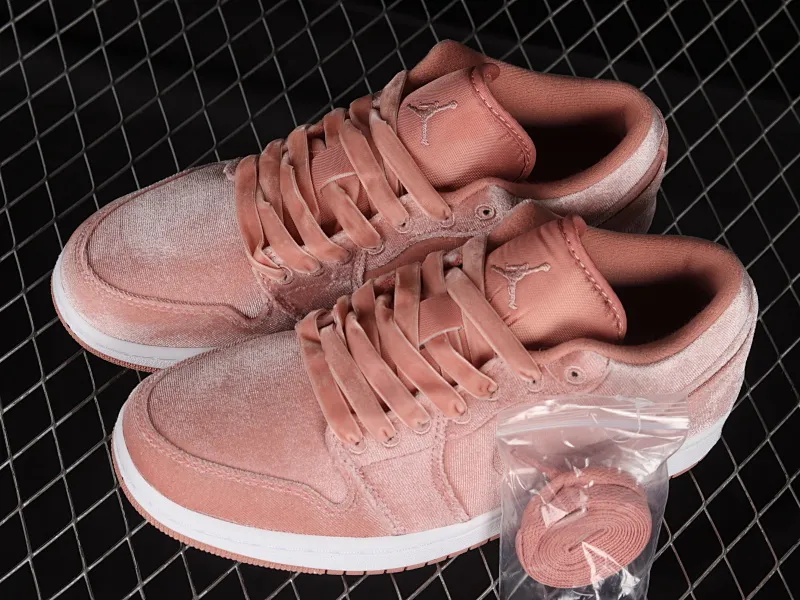All categories Air Jordan Jordan series basketball shoes Air Jordan 1 Low G version pure original Air Jordan 1 Low "Pink Velvet" AJ1 Joe 1 velvet pink low-top basketball shoes DQ8396-600